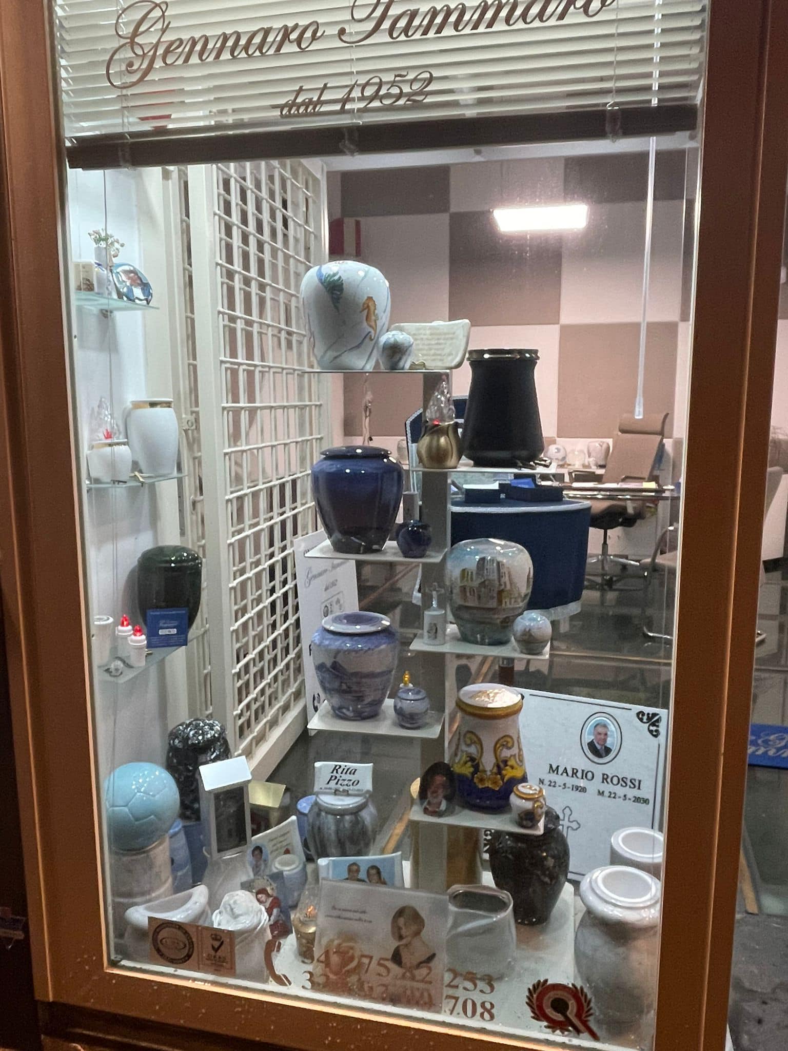 Dispersione ceneri e urne cinerarie - Onoranze Funebri Tammaro